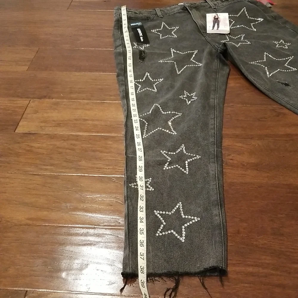 Simple Society Faded Blk High Rise Jeans W/ F…